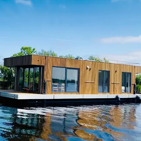 Surla Houseboat De Saek With Tender 모니켄담
